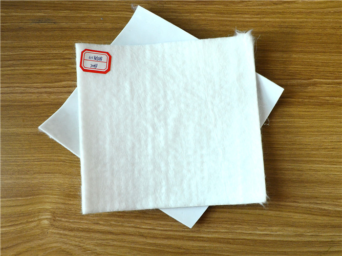 「長絲（sī）」一布一膜複合土工膜（mó）